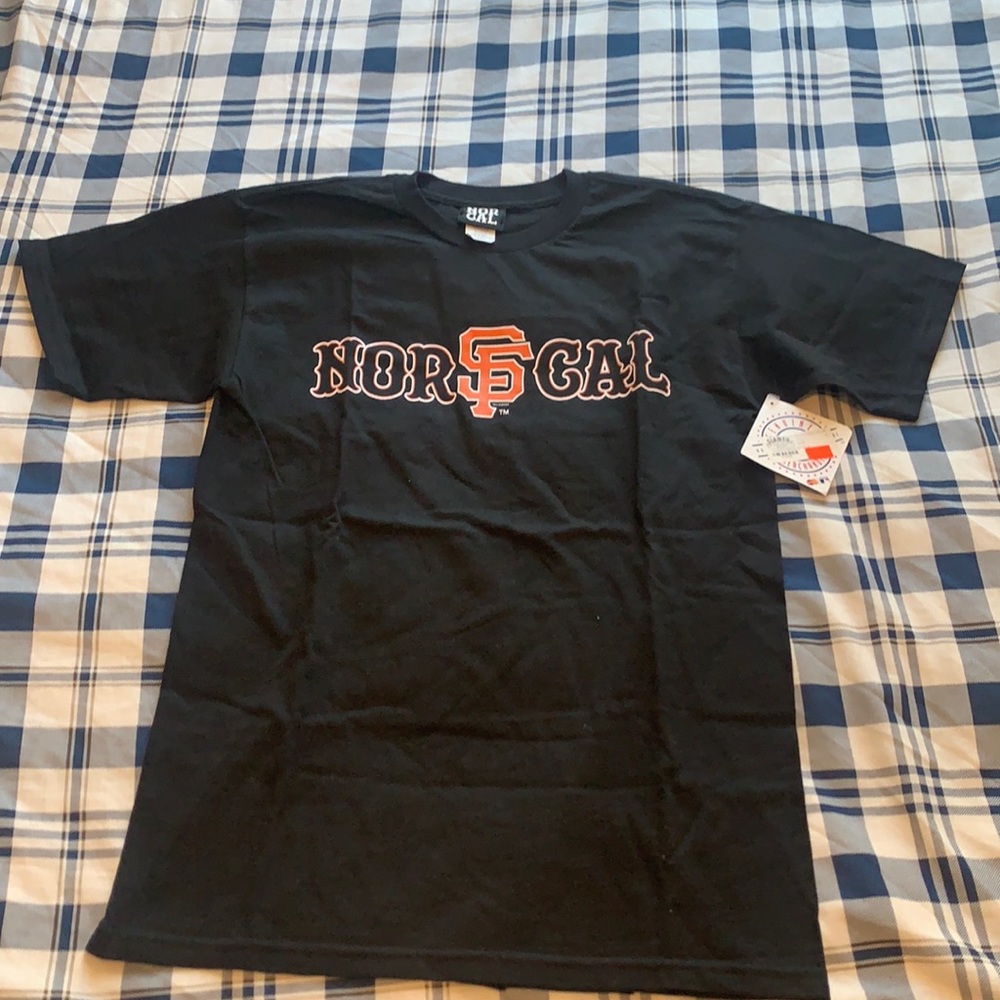 Unisex Giants T-Shirt